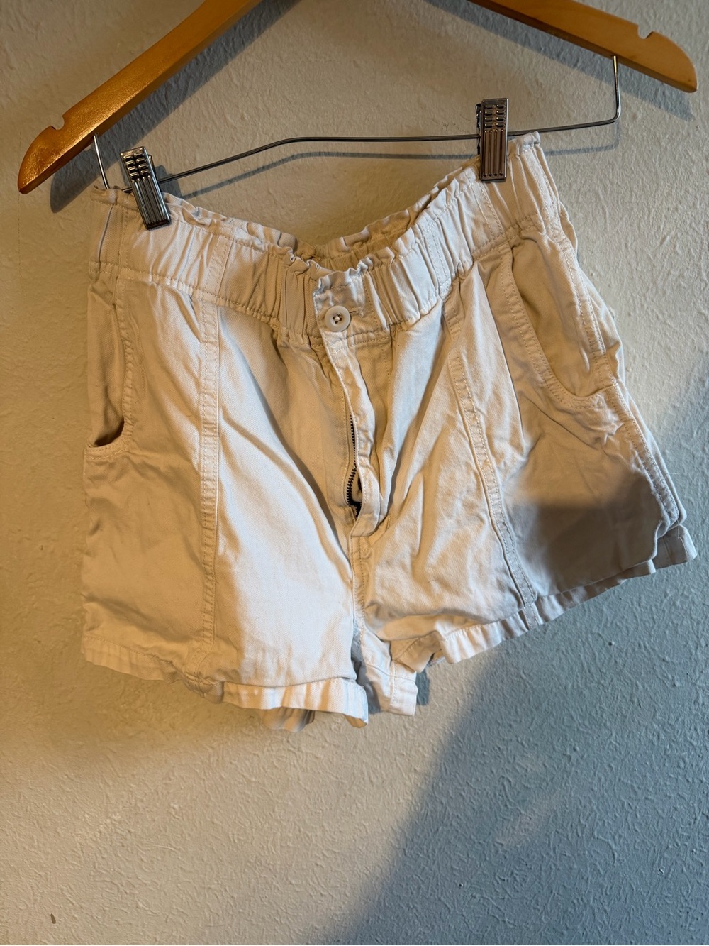 Madewell White High-Waist Elastic Shorts